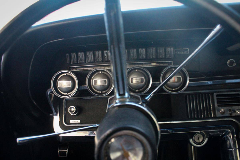 Illustration for article titled At $2,999, Would This 1965 Ford Thunderbird Be A Classical Gas?